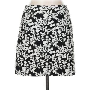 LOFT Petite Women’s 4P Black White Floral Lined Pencil Skirt Office Career chic